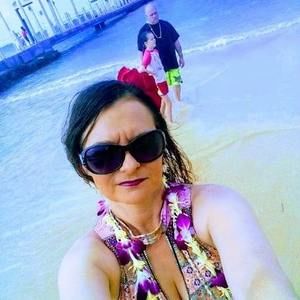 Meet your Posher, Sabrina